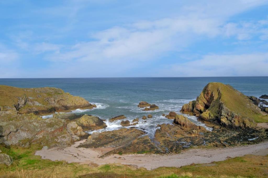Cliff Top Cottage With Sea Views Portknockie Kültér fotó