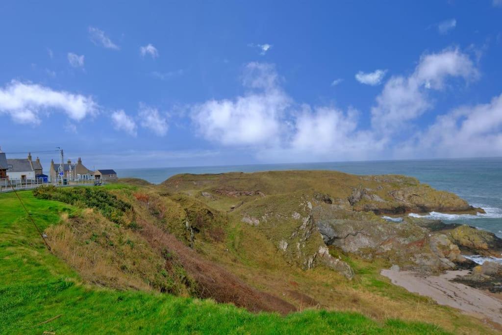 Cliff Top Cottage With Sea Views Portknockie Kültér fotó